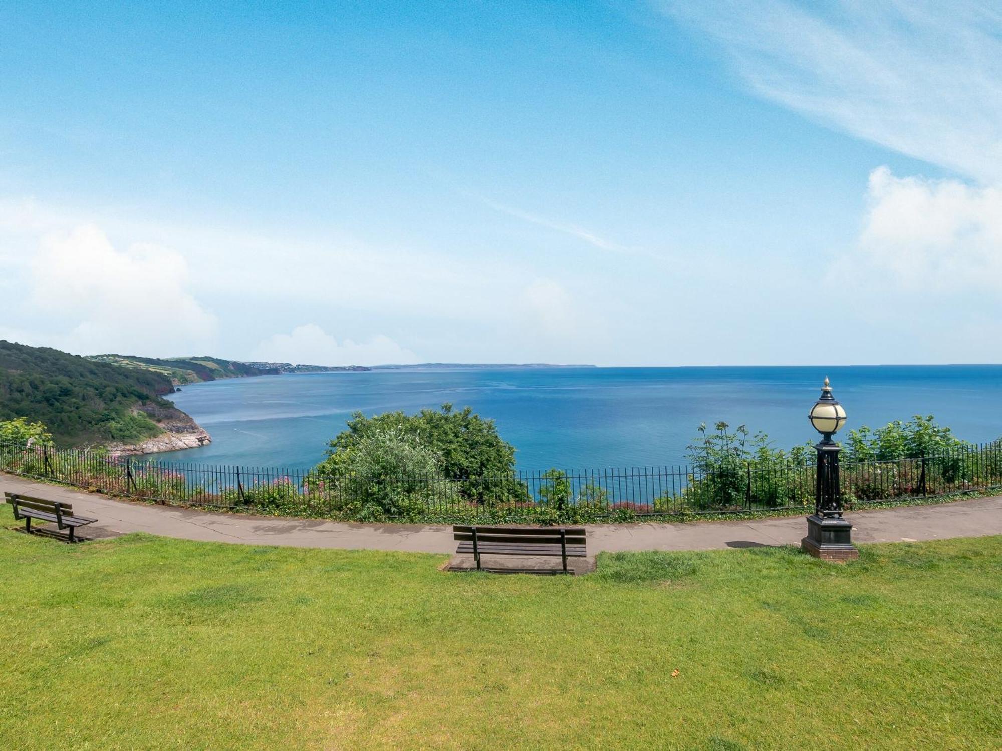 Babbacombe House * Torquay