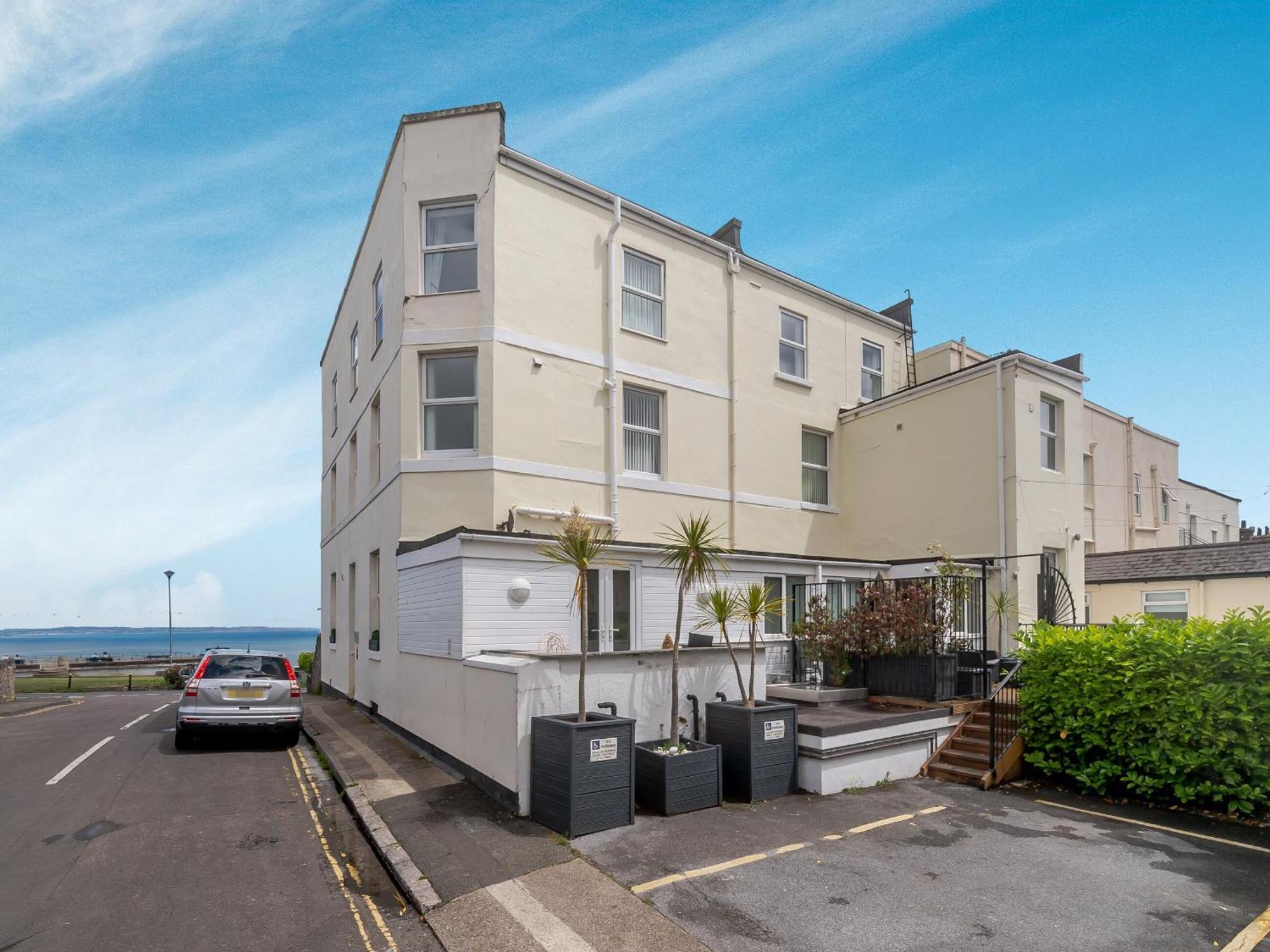 Babbacombe House * Torquay